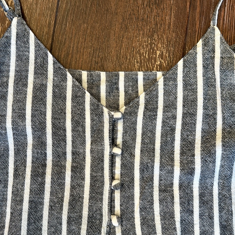 Abound Linen Top Size XS - Picture 4 of 8